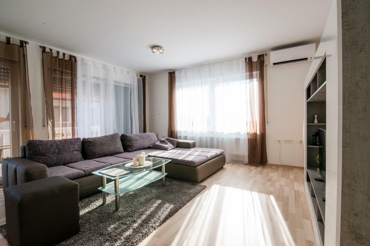 Ferienhaus Bucic Buje Exteriör bild
