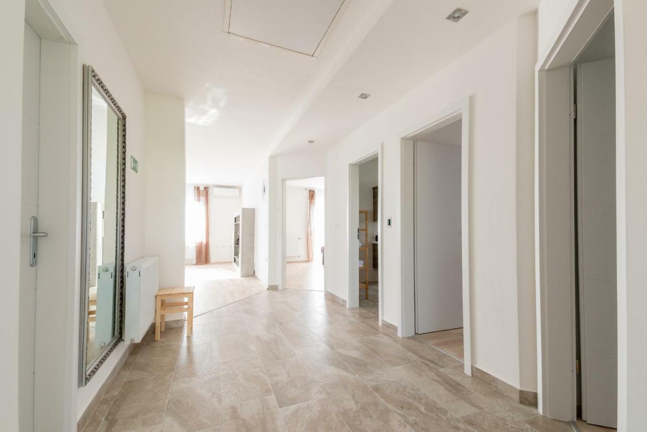 Ferienhaus Bucic Buje Exteriör bild