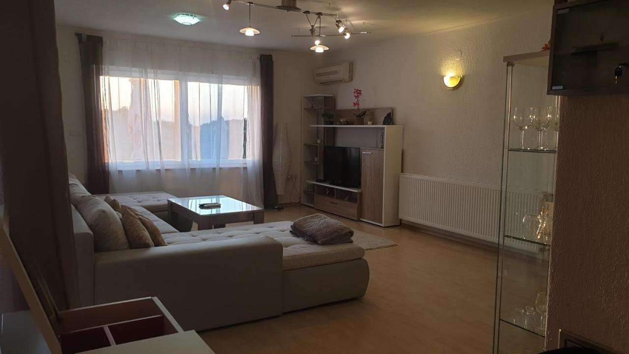 Ferienhaus Bucic Buje Exteriör bild